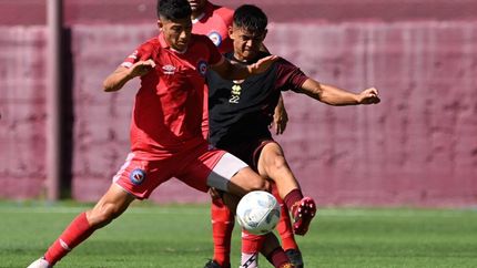 Lanús perdió con Argentinos en la Fortaleza.