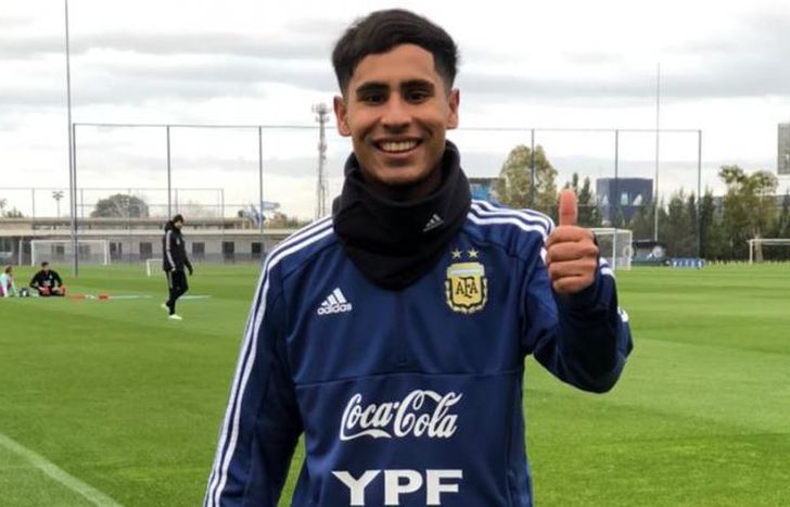 Facundo en Ezeiza, cumpliendo un sueño representando a Brown.