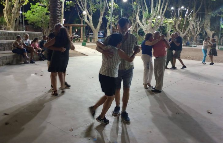 Turdera se suma a los festejos por el Día de los Enamorados a puro tango.