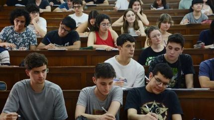 El objetivo de las medidas es avanzar hacia un país ordenado, dijo Adorni.