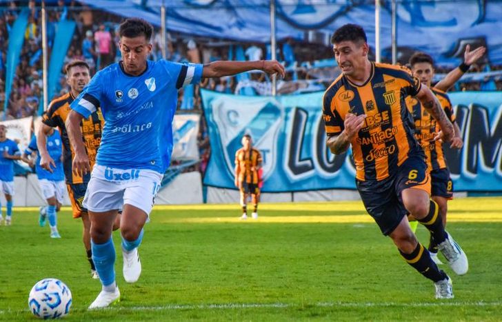 Claudio Pombo anotó su primer gol con la camiseta del Celeste.