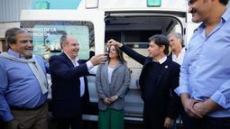 Entregó una ambulancia de última tecnología para el municipio de Brandsen.