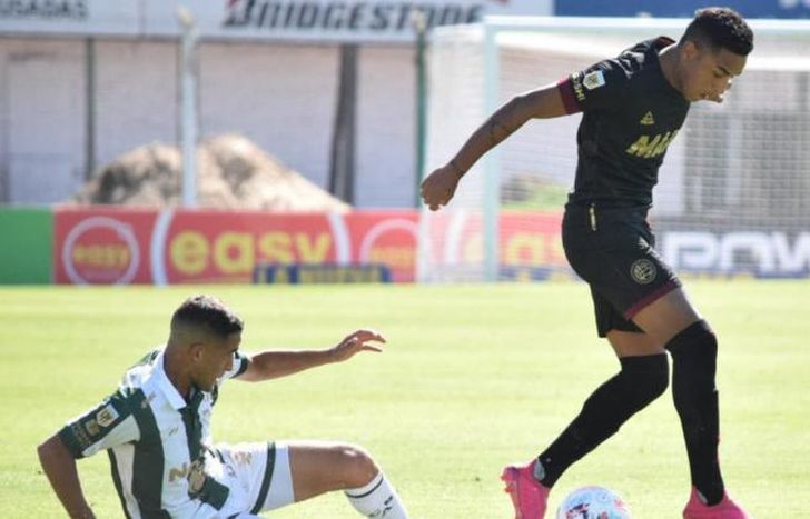 Lanús sigue sin levantar cabeza: cayó en Junín por 1 a 0.