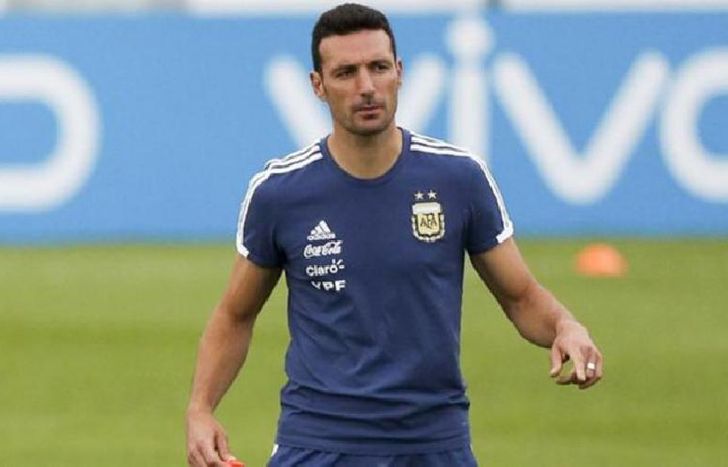 Scaloni tiene el apoyo de Menotti, dijo Tapia.