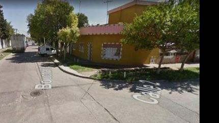 sucedió en la intersección de  de Bouchard y calle 2.
