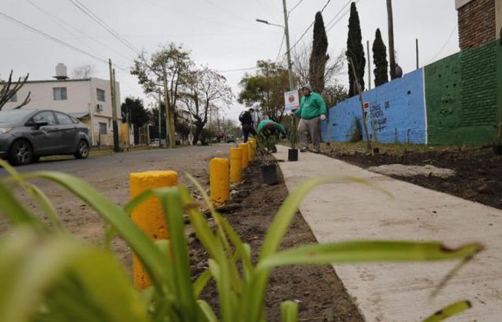 Trabajaron en el cruce de las calles El Tala y Pío Collivadino.
