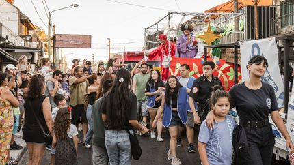 Los Reyes Magos alegraron a cientos de vecinos de San José.