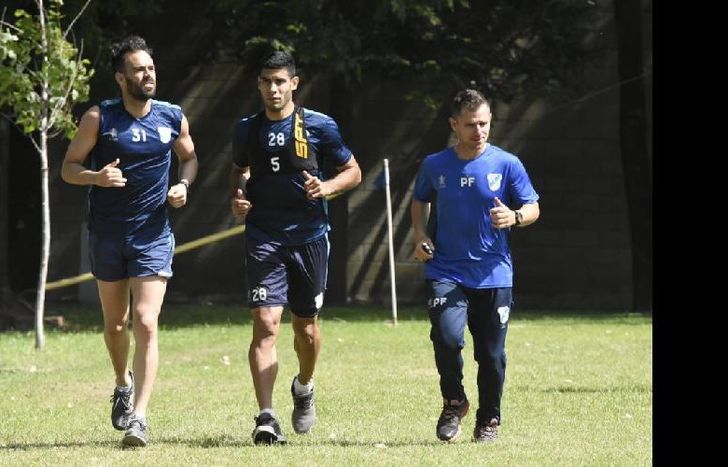 Temperley ya trabaja con la cabeza puesta en Chacarita.