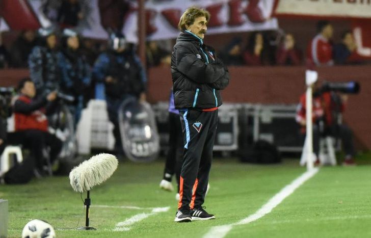 Pablo Vico mantiene algunas dudas para confirmar el equipo que visitará a Atlético de Rafaela.