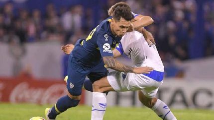 Mauro Zárate, como toda la ofensiva de Boca, jugó un flojo partido.