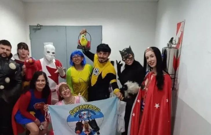 Una visita especial de los Super Héroes Solidarios que contó uno de sus integrantes de Lomas.&nbsp;