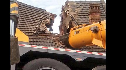 intento colocar una pileta, pero destrozo la casa