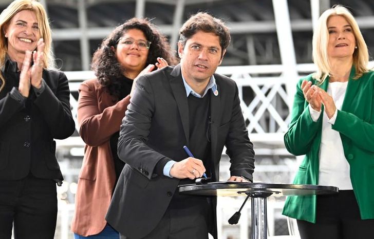 Kicillof junto a Fassi y a Magario.