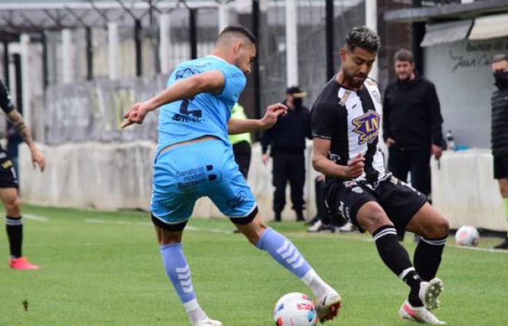 Temperley no pudo pasar del cero en la visita a Caseros.