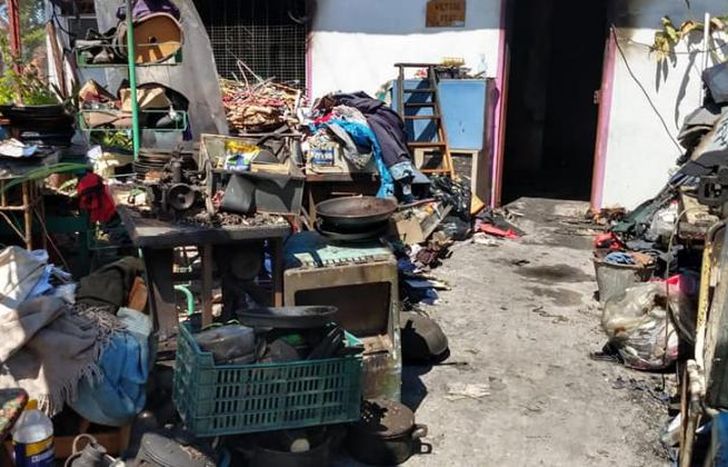 Las llamas destruyeron todo en segundos.