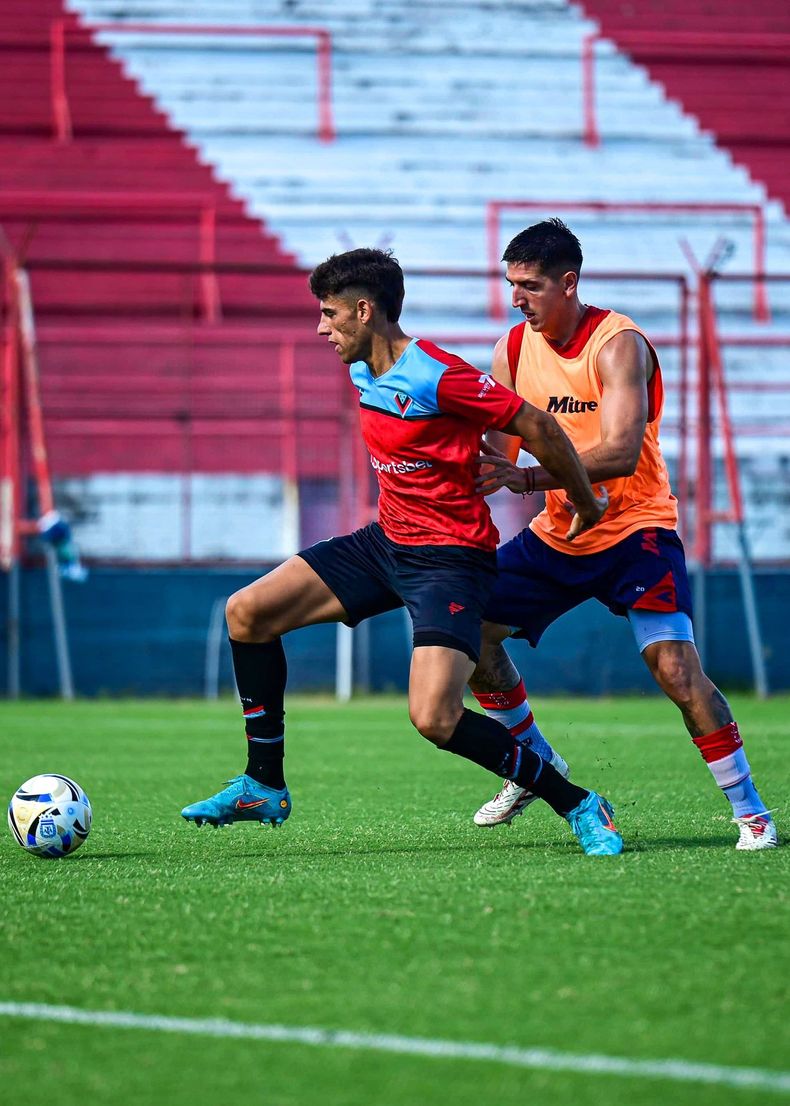 Ma&ntilde;ana amistosa entre Los Andes y Brown de Adrogu&eacute;.