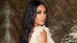 Los 40 pirulos de Kim Kardashian, en E!