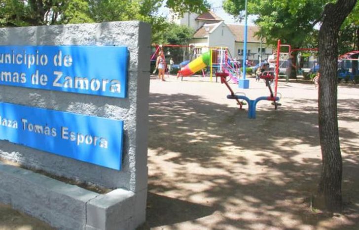 La plaza de la estación de Temperley quedó como nueva.