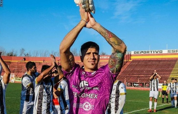 El arquero defendió el arco del Tambero por cuatro años y medio.