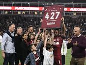Lautaro Acosta, el jugador con más presencias en la historia de Lanús.