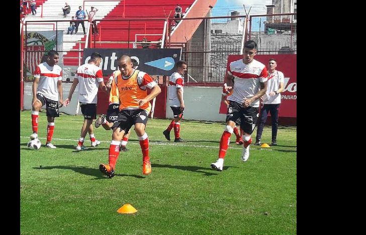 Los Andes pondrá primera en Lomas.