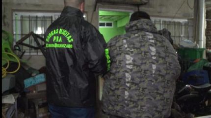 También fueron detenidos cinco de sus cómplices.