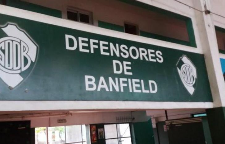 En Penna 1610, Banfield.