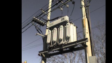 cambian un transformador y dejan sin luz a los vecinos de marmol