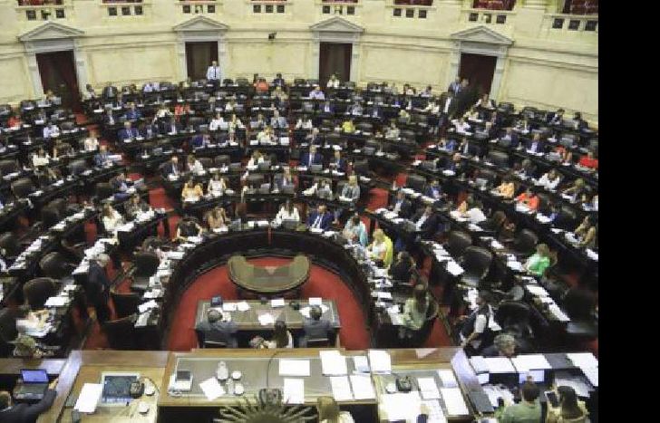 La sesión empezó pasadas las 15.