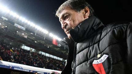 Falcioni vive horas decisivas en Colón.