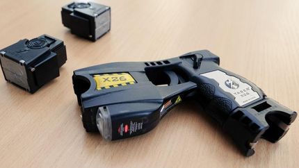 sabina frederic: si la provincia quiere tener pistolas taser, las puede comprar