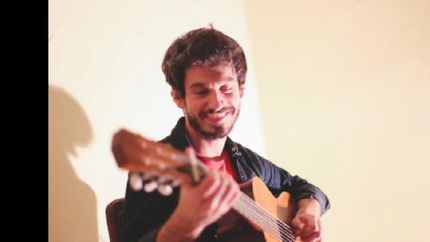 facundo galli, en banda, se presenta en adrogue