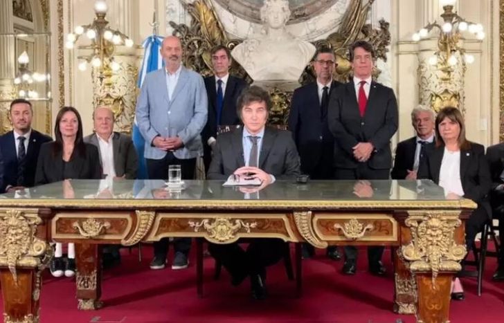 Milei y su Gabinete, en cadena nacional.