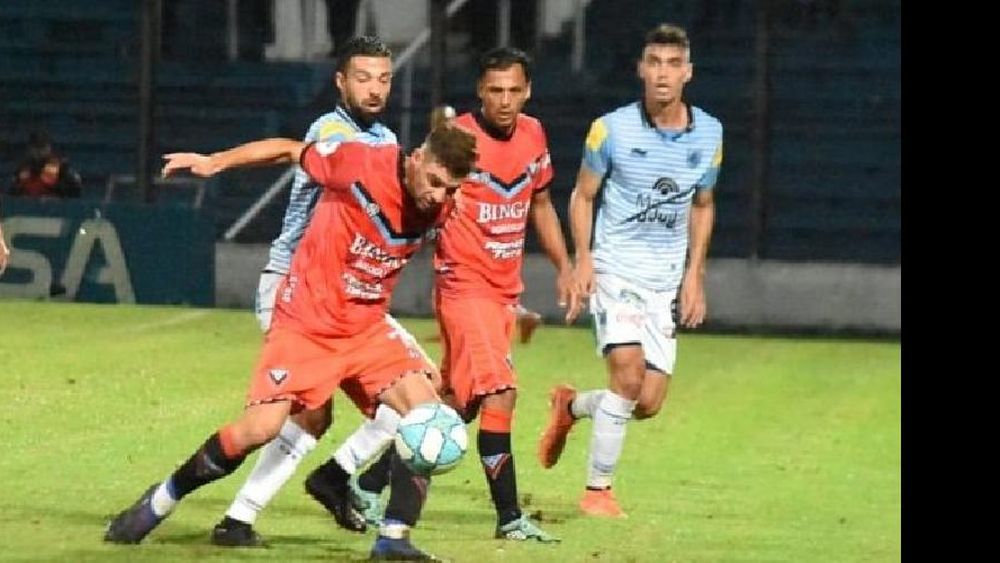 Brown mereció algo más, pero celebró un empate que suma