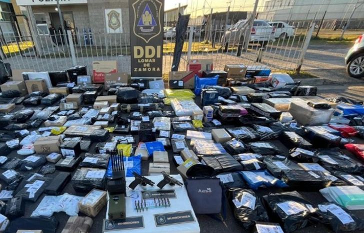 Elementos incautados durante el operativo.