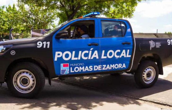 La Policía Local intervino en la pelea vecinal y detuvo a tres hombres.