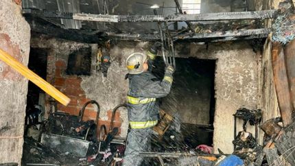 Los Bomberos de Lomas y Lanús Oeste trabajaron en el lugar.