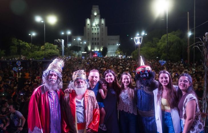 La celebración central de los Reyes Magos se realizó en la Plaza Grigera.﻿