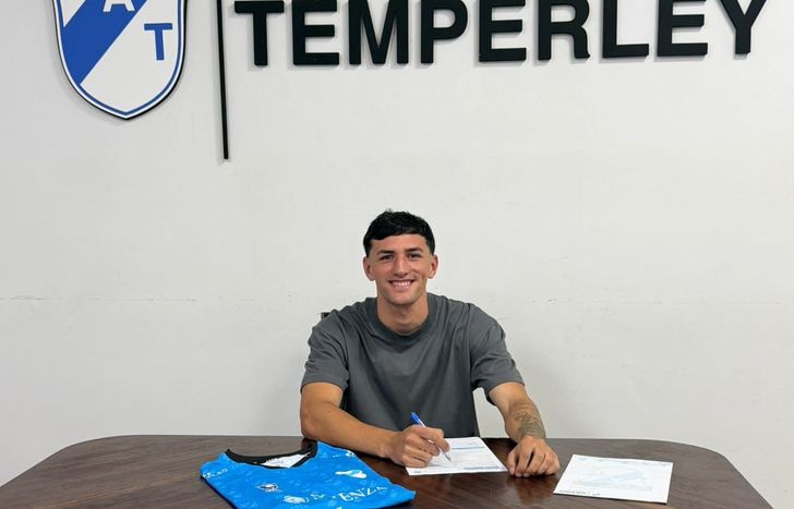 Leandro Lucero seguirá en Temperley por un año más.