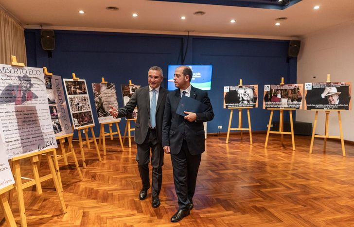 Una muestra fotográfica en Lomas para destacar dos figuras destacadas de Italia.