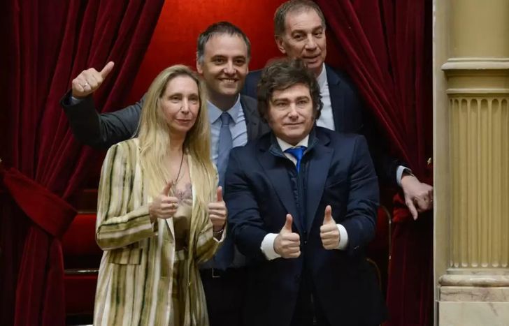 Bajo el gobierno de Javier Milei crece el empleo informal y marginalizado.