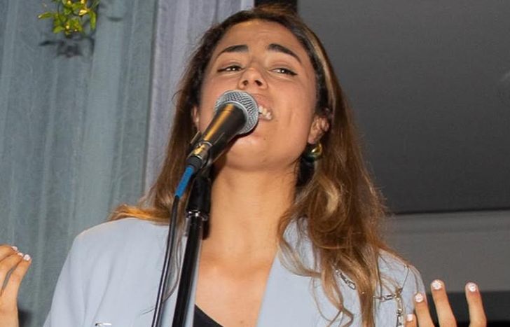 Con la actitud profesional y positiva para triunfar en la música.