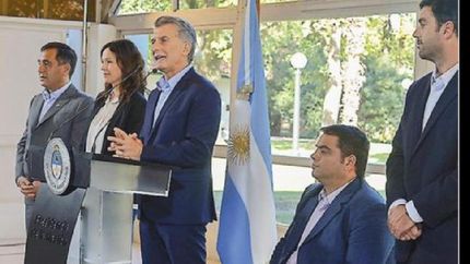 en medio de la crisis cambiaria, la imagen del gobierno sigue caida libre