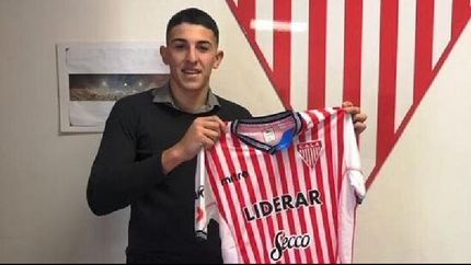 brey, una de las promesas de los andes, firmo su primer contrato brey, una de las promesas de los andes, firmo su primer contrato