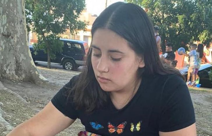 La joven vestía esta remera la última vez que fue vista.