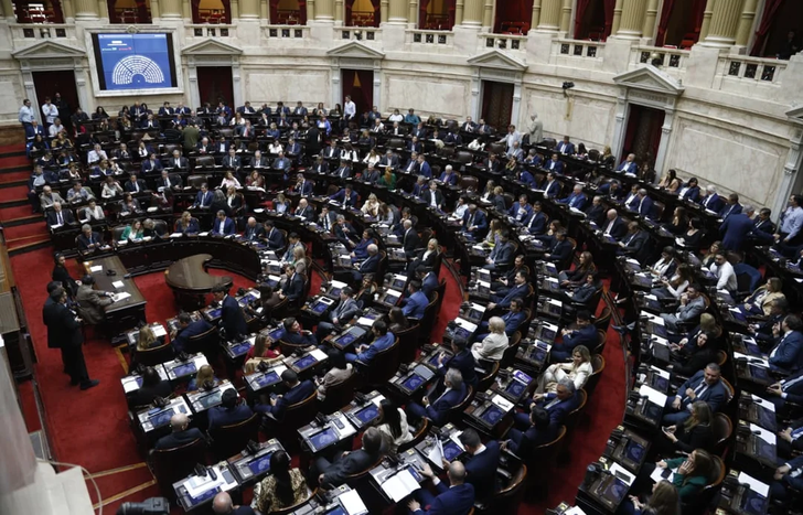Luego de un debate de más de 11 horas, la Libertad Avanza y aliados lograron aprobar la reforma pro minera a la Ley de Glaciares.&nbsp;