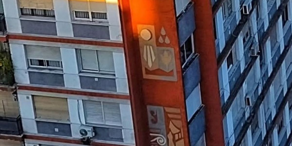 Lomas y un legado arquitectónico sobre Gorriti y la Avenida Hipólito Yrigoyen.