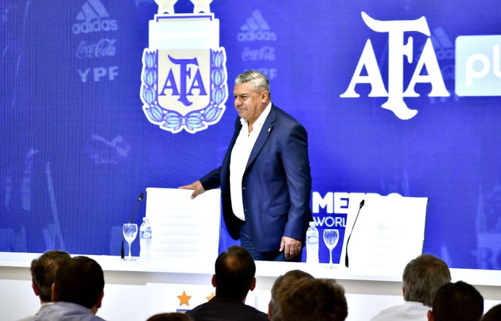 &nbsp;Fuerte apoyo a Chiqui Tapia al frente de la AFA.