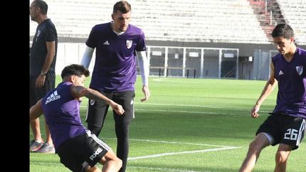 El plantel Millonario se entrenó en el estadio de cara al partido con San Martín de Tucumán.