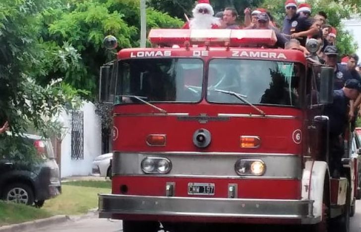 Un paseo por el cuartel y luego por los barrios.